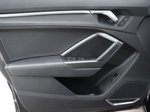 Used 2020 Audi Q3 2.0T Prestige w/ Prestige Package image 15