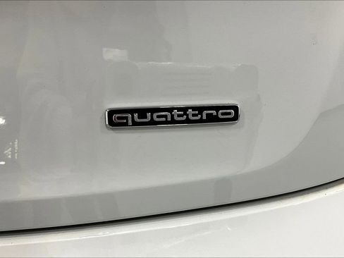 Used 2022 Audi Q5 2.0T Premium w/ Convenience Package image 39