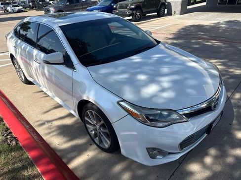 Used 2015 Toyota Avalon XLE Touring FWD image 1