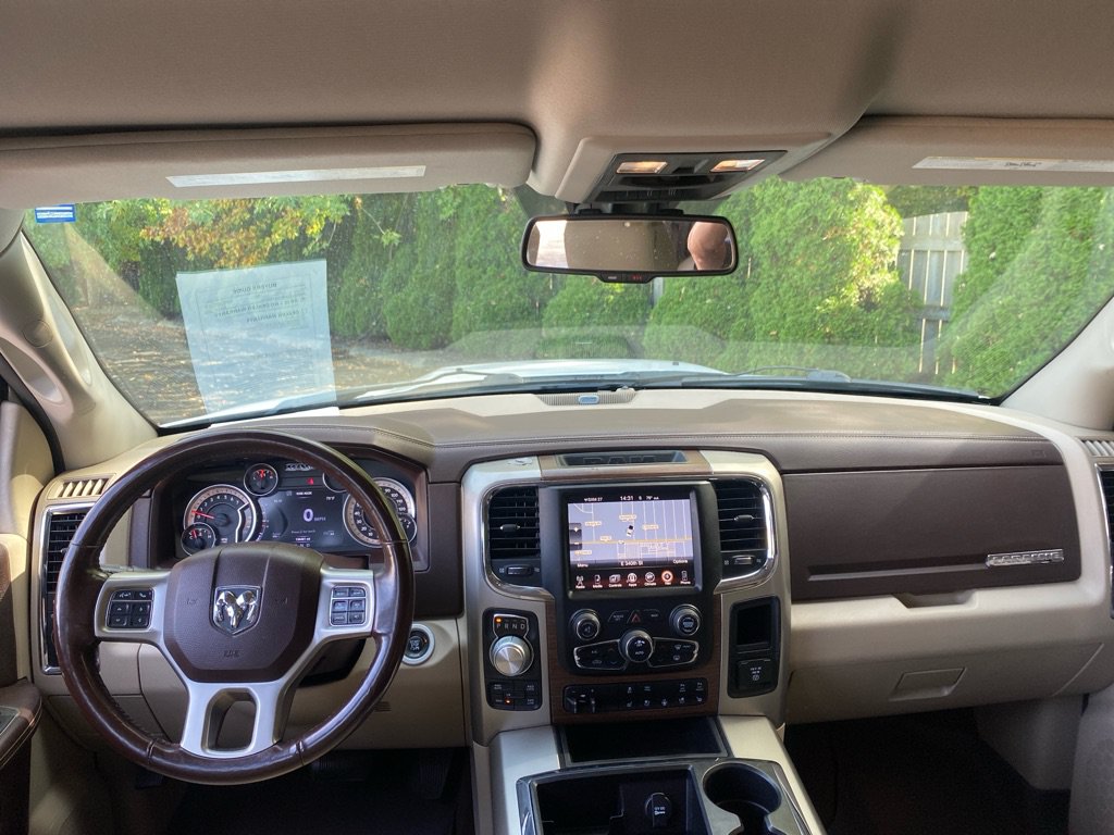 Used 2015 RAM 1500 Laramie w/ Convenience Group AWD/4WD image 22