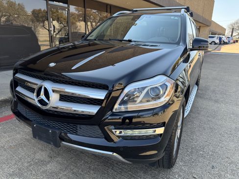 Used 2014 Mercedes-Benz GL 450 4MATIC image 11