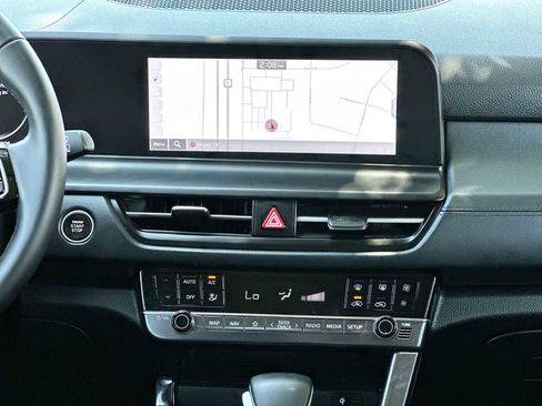 Used 2024 Kia Seltos EX FWD image 26