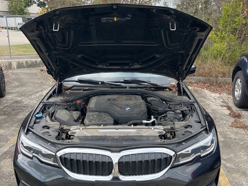 Used 2019 BMW 330i Sedan w/ Convenience Package image 24