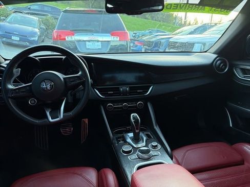 Used 2022 Alfa Romeo Giulia Sprint AWD/4WD image 10