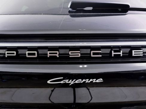 New 2026 Porsche Cayenne image 12