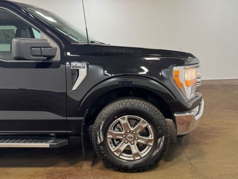 Used 2023 Ford F150 XLT w/ XTR Package image 32