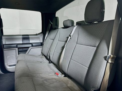 Used 2016 Ford F150 XLT image 18