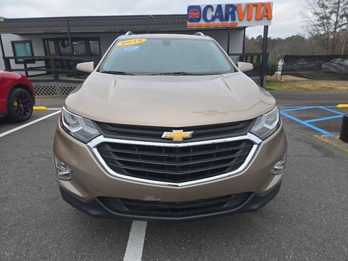 Used 2019 Chevrolet Equinox LT w/ Sun & Navigation Package image 2