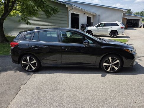 Used 2017 Subaru Impreza 2.0i Sport AWD/4WD image 2