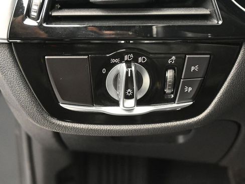 Used 2019 BMW 530i w/ Premium Package RWD image 17