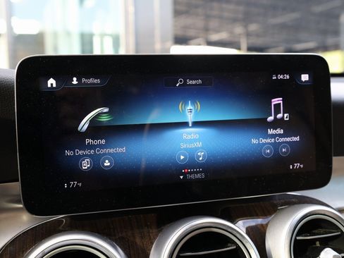 Used 2022 Mercedes-Benz GLC 300 image 31