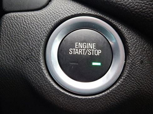 Used 2024 Chevrolet Equinox LT image 23