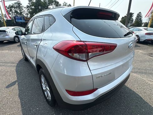Used 2016 Hyundai Tucson SE w/ Option Group 02 FWD image 7