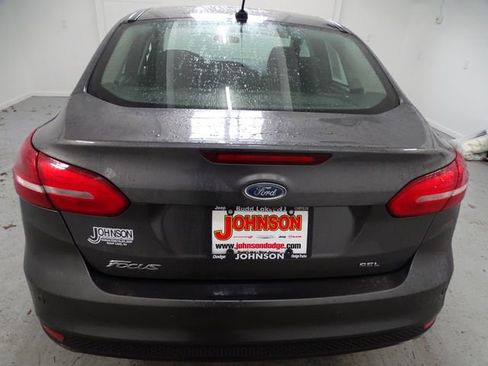 Used 2018 Ford Focus SEL image 17