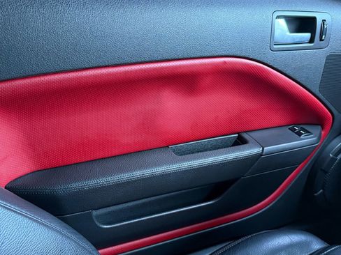 Used 2007 Ford Mustang Shelby GT500 image 27