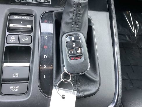 Used 2024 Honda CR-V EX-L image 19