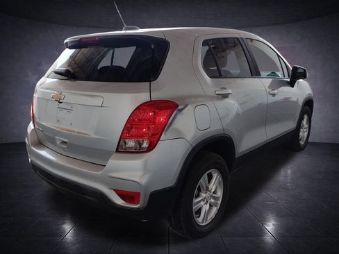 Used 2018 Chevrolet Trax LS AWD/4WD image 5