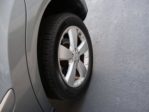 Used 2011 Mercedes-Benz ML 350 4MATIC image 19