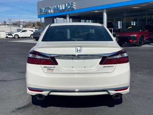 Used 2016 Honda Accord Sport image 6