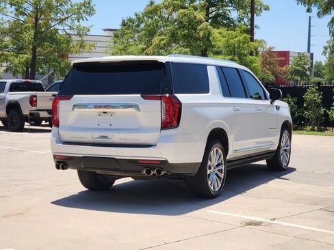 Used 2022 GMC Yukon XL Denali AWD/4WD image 5