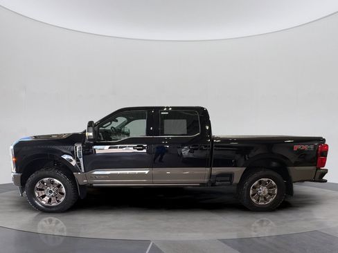 Used 2026 Ford F250 King Ranch w/ FX4 Off-Road Package AWD/4WD image 2