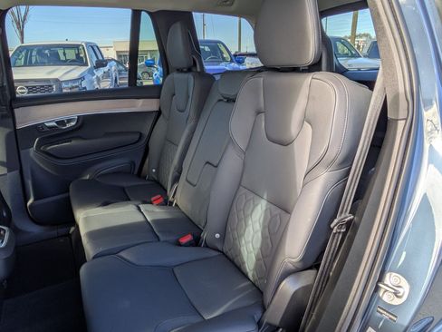Used 2025 Volvo XC90 B6 Plus image 25