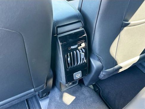 New 2026 Jeep Compass Latitude image 17