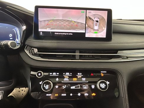 Used 2024 INFINITI QX60 Luxe AWD/4WD image 24