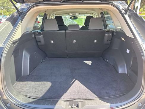 Used 2023 Toyota RAV4 XLE FWD image 12