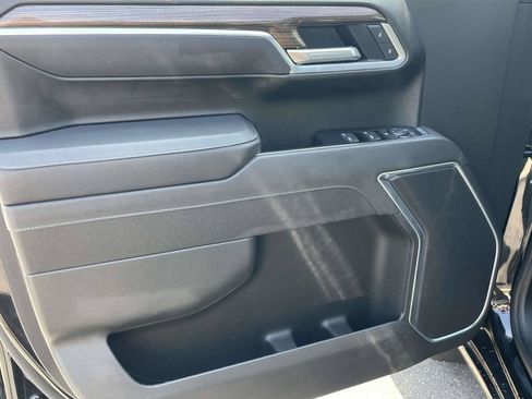 Used 2026 Chevrolet Silverado 1500 LT RWD image 12