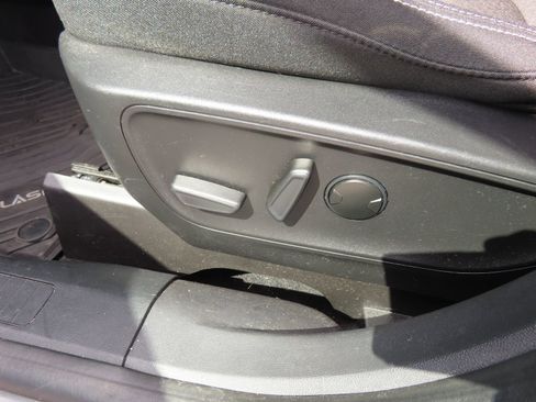 Used 2023 Ford Escape Active w/ Tech Pack #1 AWD/4WD image 29
