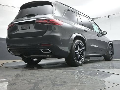 Used 2026 Mercedes-Benz GLS 450 4MATIC image 40