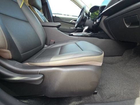 Used 2024 Chevrolet Trax ACTIV FWD image 16