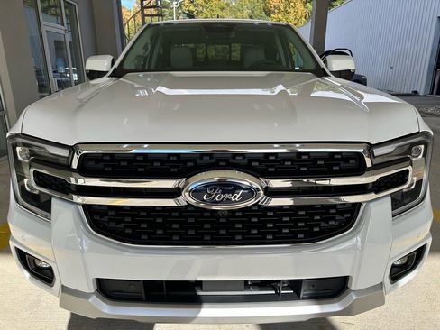 New 2025 Ford Ranger Lariat w/ Chrome Accent Package image 8