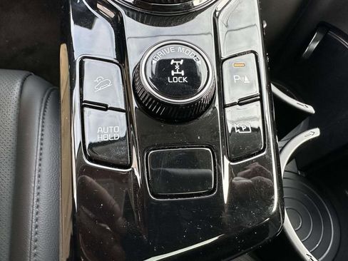 Certified 2024 Kia Sportage EX w/ EX Premium Package image 30