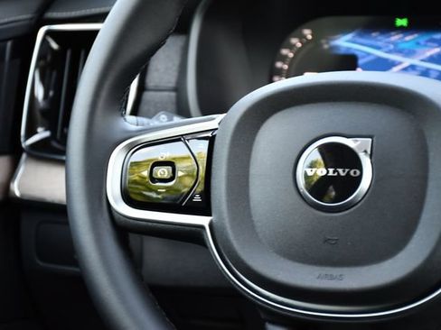 Used 2026 Volvo XC90 B6 Plus AWD/4WD image 23