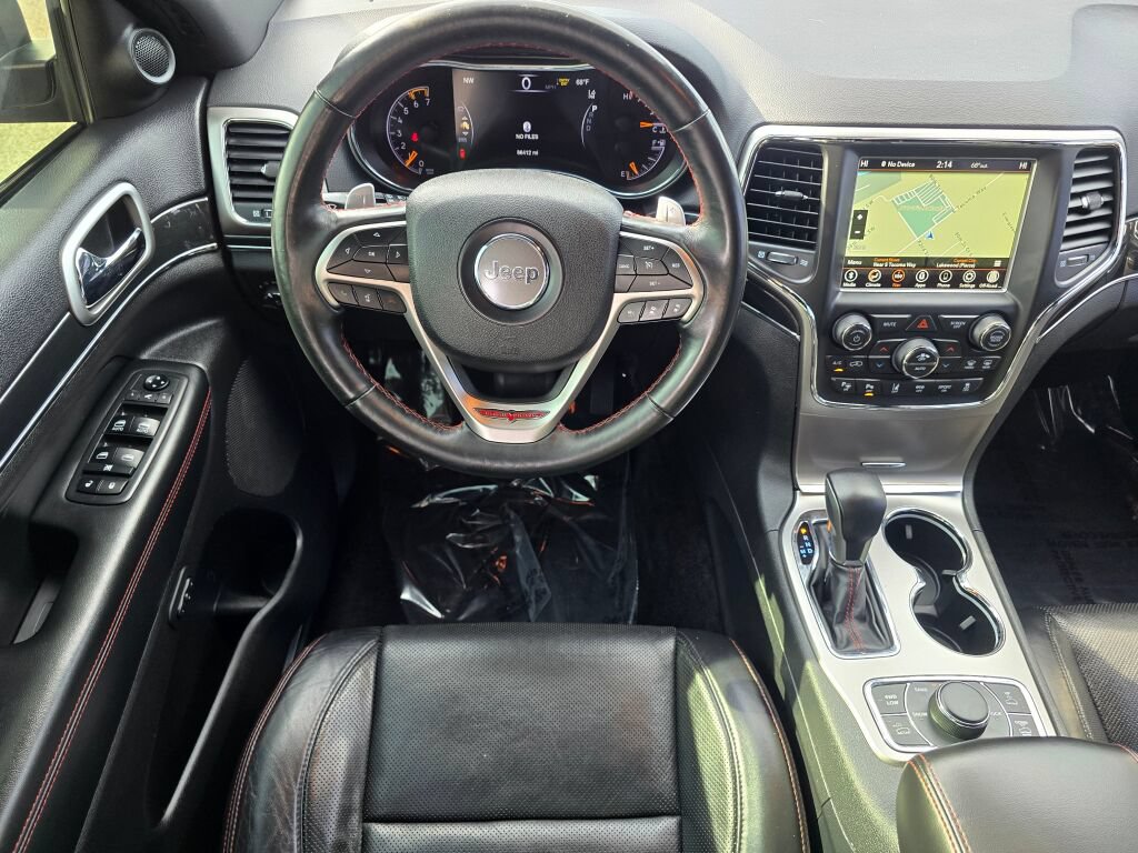 Used 2018 Jeep Grand Cherokee Trailhawk w/ Trailhawk Luxury Group AWD/4WD image 2