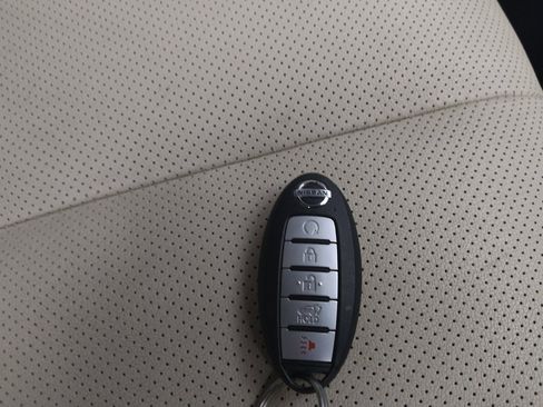 Used 2022 Nissan Murano SL w/ SL Moonroof Package image 32