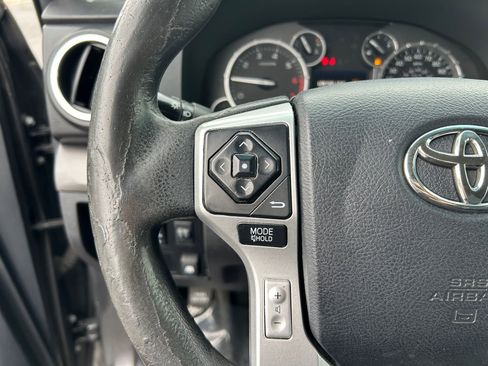 Used 2015 Toyota Tundra SR5 w/ SR5 Upgrade Package image 15