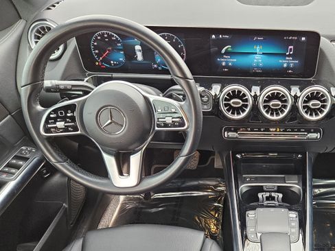 Certified 2021 Mercedes-Benz GLA 250 image 26