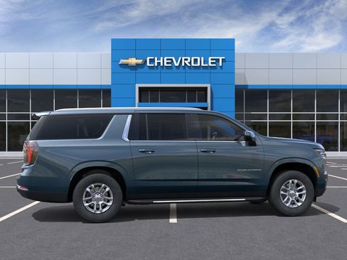 New 2026 Chevrolet Suburban LS AWD/4WD image 5