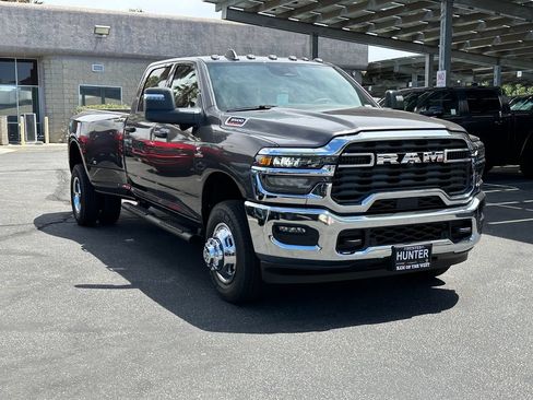 New 2026 RAM 3500 Tradesman AWD/4WD image 10