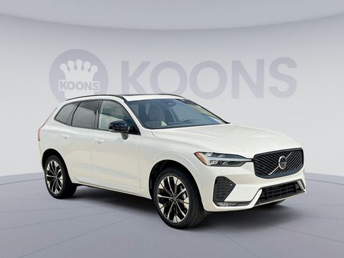 New 2026 Volvo XC60 B5 Plus w/ Protection Package Premier image 10