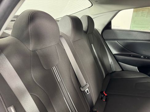 Used 2024 Hyundai Elantra SEL image 28