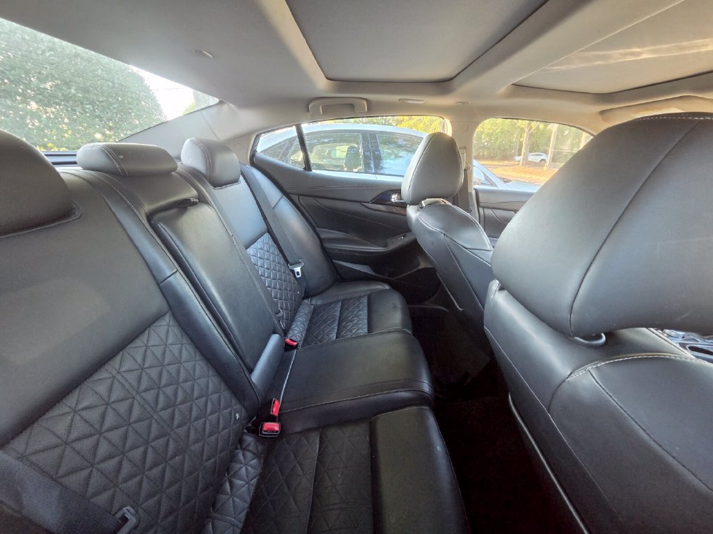 Used 2016 Nissan Maxima Platinum FWD image 10
