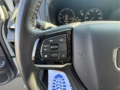 Used 2025 Honda Odyssey Sport-L image 28