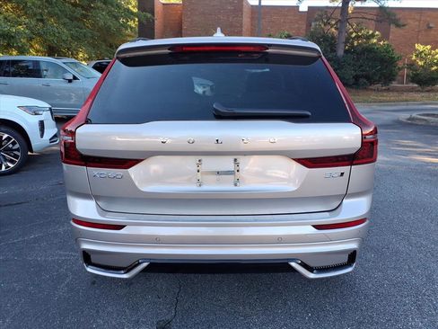 New 2026 Volvo XC60 B5 Plus w/ Protection Package Premier AWD/4WD image 4