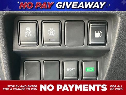 Used 2020 Nissan Rogue S image 34