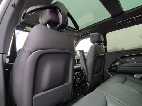 New 2026 Land Rover Range Rover Sport Dynamic SE image 18