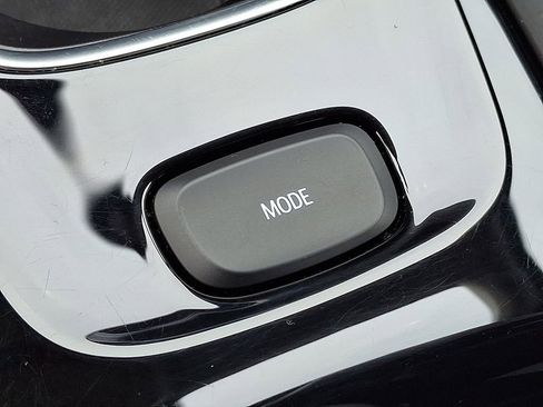 Used 2023 Buick Envision Preferred w/ Sport Touring Package image 25